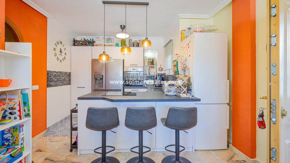 2 chambre Maison de Ville à vendre à Orihuela Costa avec piscine - 269 000 € (Ref: 9778607)