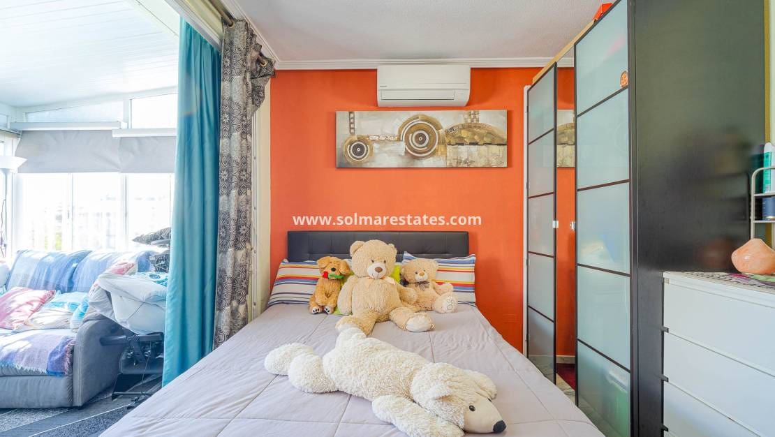 2 chambre Maison de Ville à vendre à Orihuela Costa avec piscine - 269 000 € (Ref: 9778607)