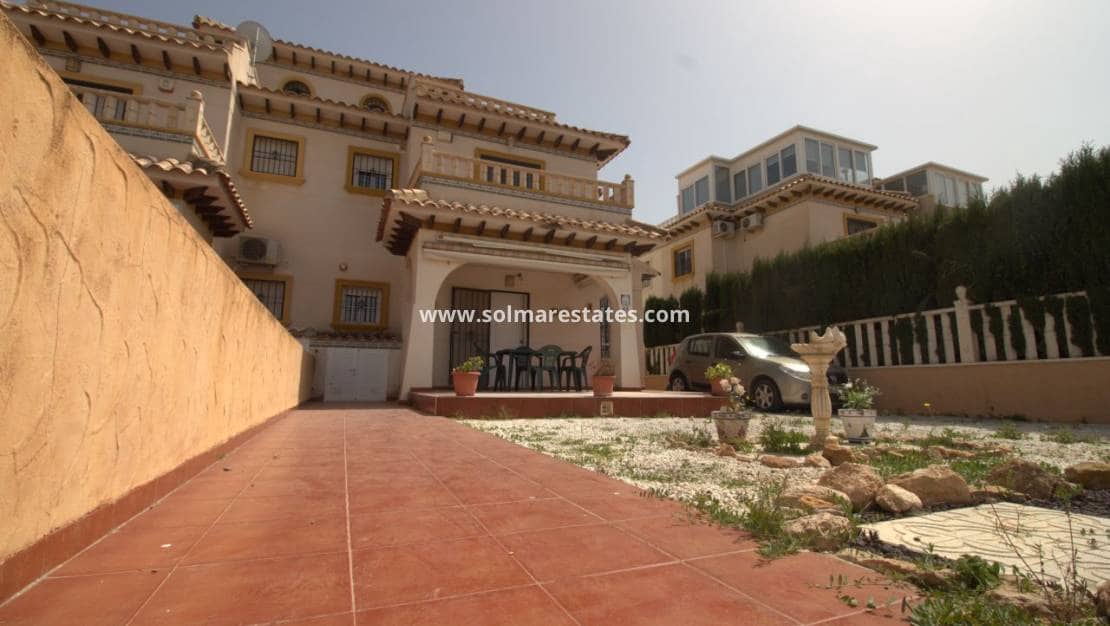 2 sovrum Hus till salu i Cabo Roig med pool - 205 000 € (Ref: 9781099)