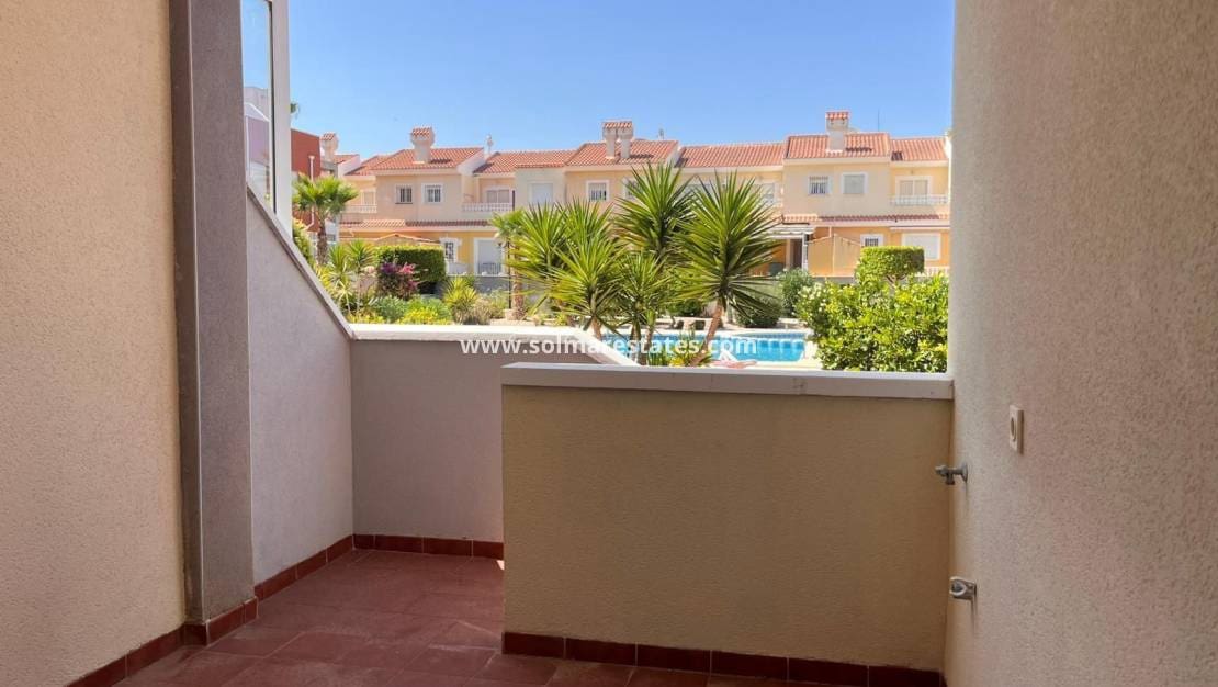 3 camera da letto Casa in vendita in Dona Pepa con piscina - 247.000 € (Rif: 9781372)