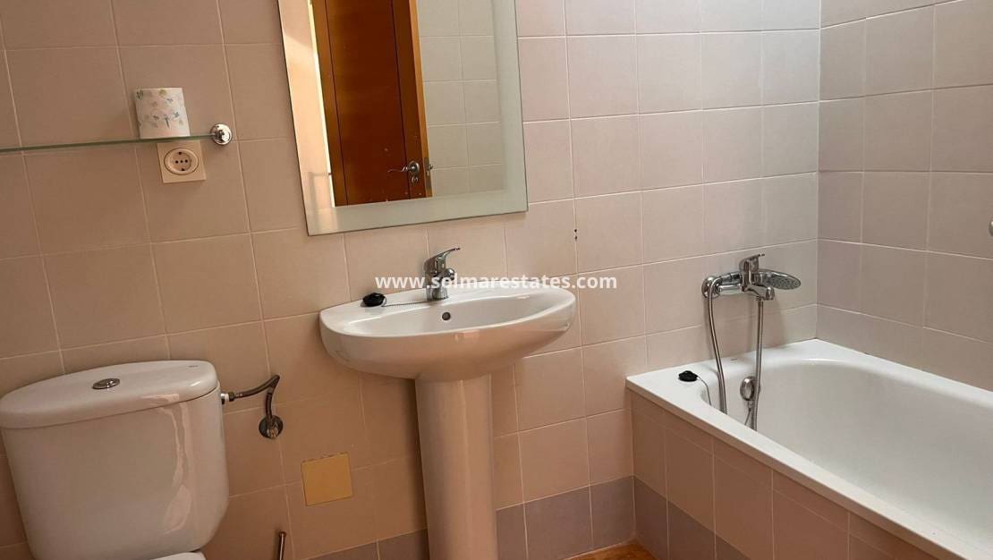 3 camera da letto Casa in vendita in Dona Pepa con piscina - 247.000 € (Rif: 9781372)