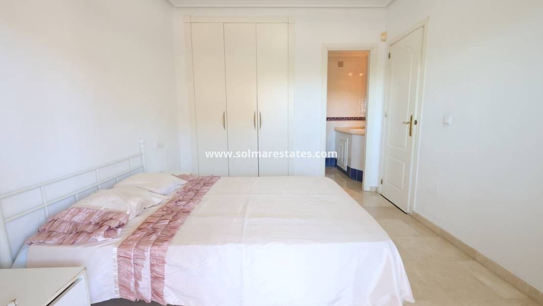 2 slaapkamer Appartement te koop in Playa Flamenca met zwembad - € 179.000 (Ref: 9782106)