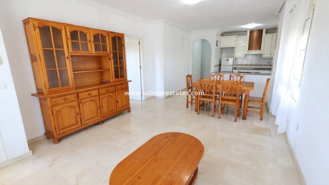 2 slaapkamer Appartement te koop in Playa Flamenca met zwembad - € 179.000 (Ref: 9782106)