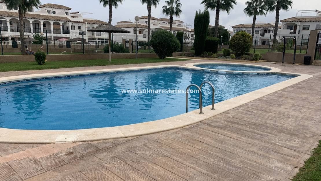 2 sypialnia Dom na sprzedaż w Orihuela Costa z basenem - 179 950 € (Ref: 9784450)