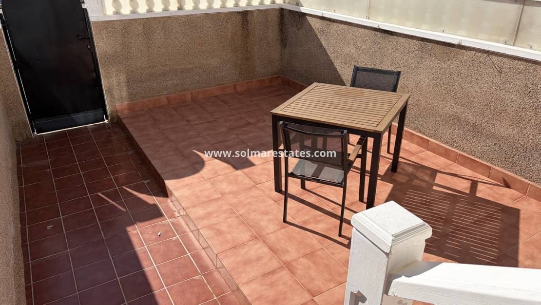 2 sypialnia Dom na sprzedaż w Orihuela Costa z basenem - 179 950 € (Ref: 9784450)