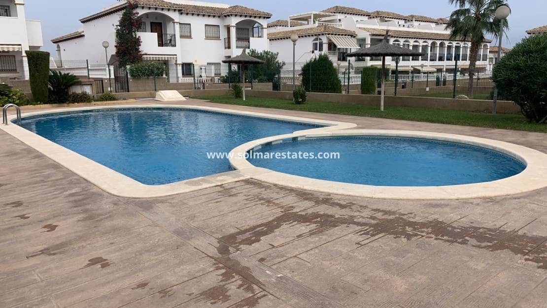 2 sypialnia Dom na sprzedaż w Orihuela Costa z basenem - 179 950 € (Ref: 9784450)