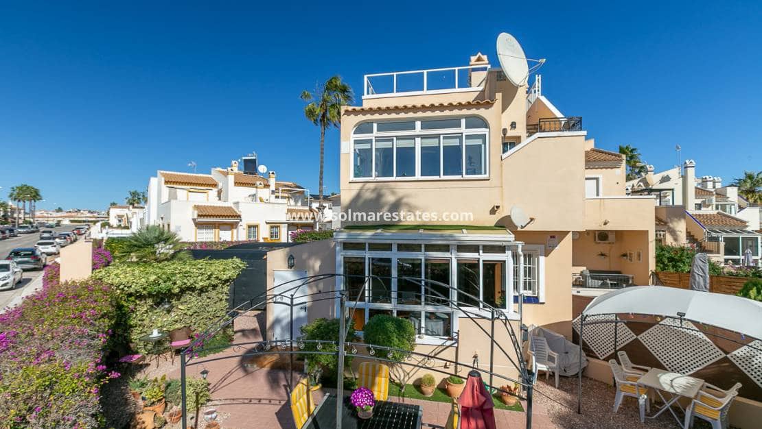 2 bedroom Apartment for sale in Playa Flamenca with pool - € 210,000 (Ref: 9784451)