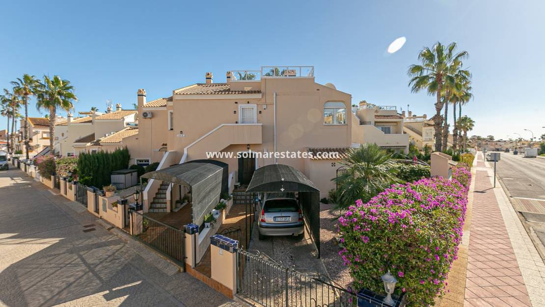 2 bedroom Apartment for sale in Playa Flamenca with pool - € 210,000 (Ref: 9784451)