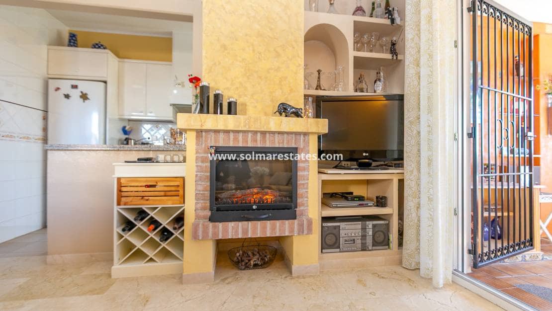 2 bedroom Apartment for sale in Playa Flamenca with pool - € 210,000 (Ref: 9784451)