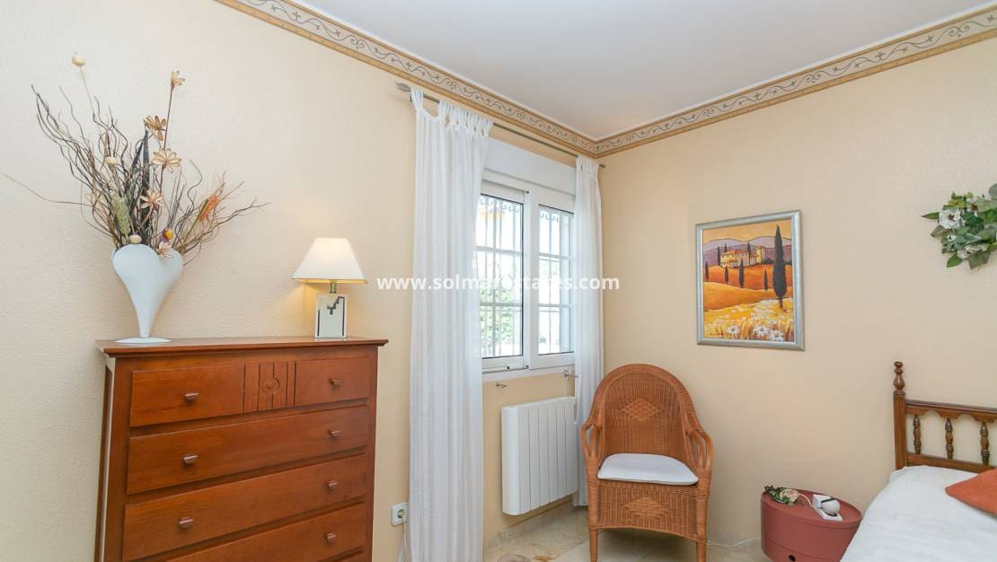 2 bedroom Apartment for sale in Playa Flamenca with pool - € 210,000 (Ref: 9784451)