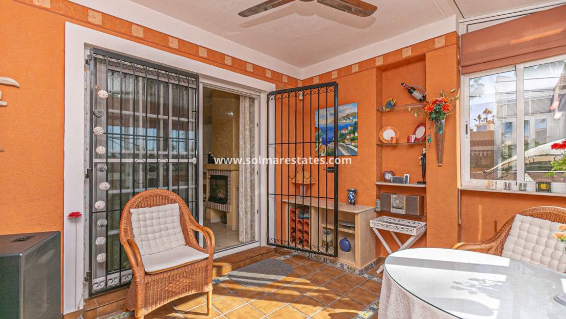 2 bedroom Apartment for sale in Playa Flamenca with pool - € 210,000 (Ref: 9784451)