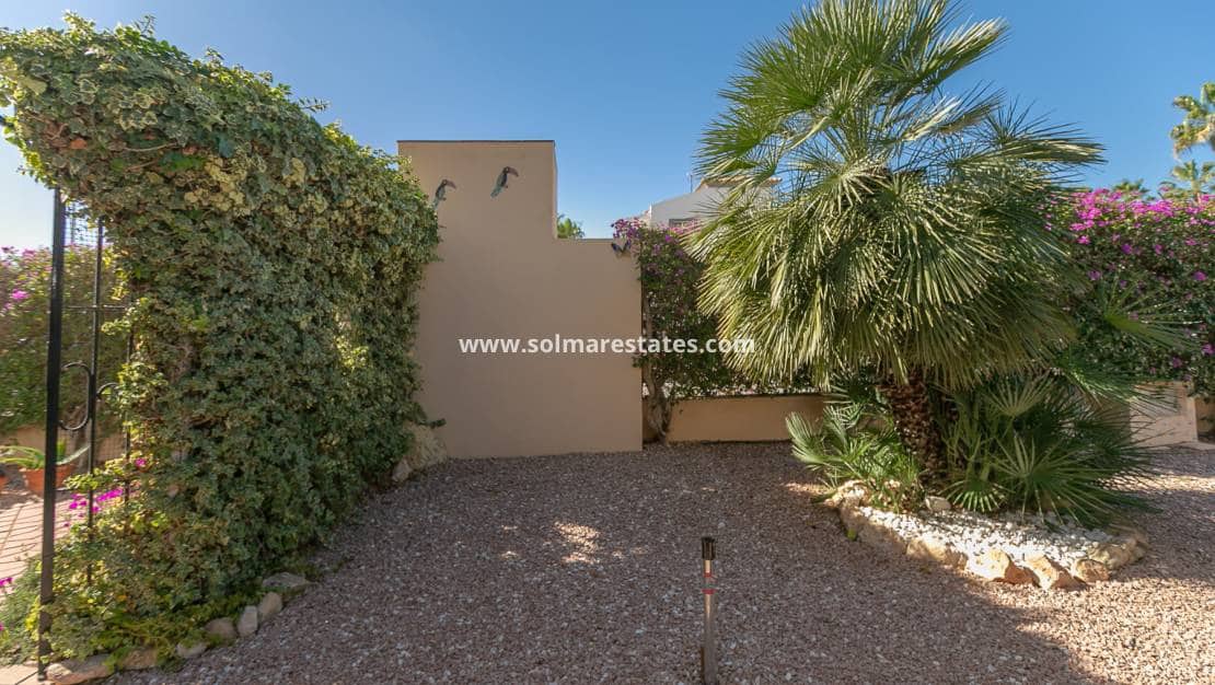 2 bedroom Apartment for sale in Playa Flamenca with pool - € 210,000 (Ref: 9784451)