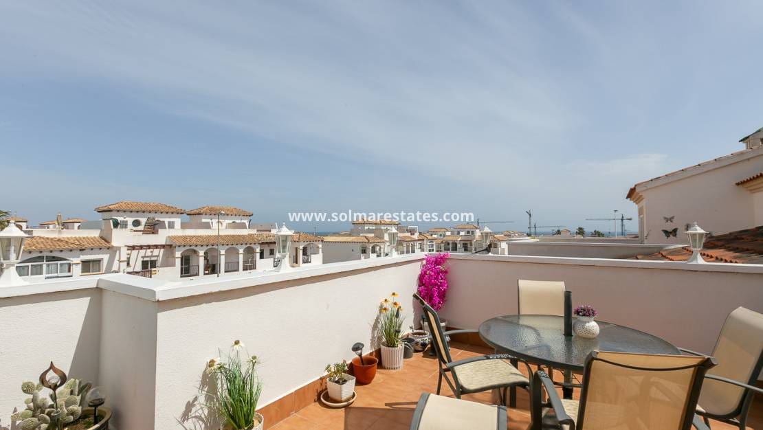 3 soveværelse Lejlighed til salg i Playa Flamenca med swimmingpool - € 199.000 (Ref: 9784452)