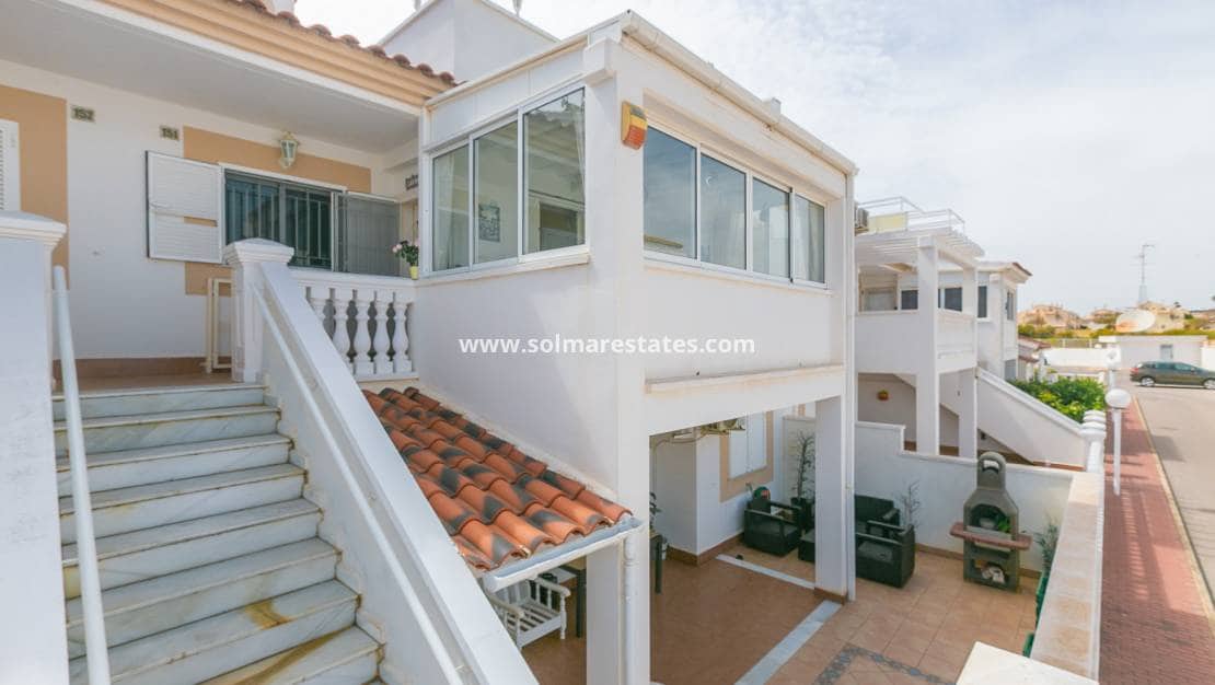 3 soveværelse Lejlighed til salg i Playa Flamenca med swimmingpool - € 199.000 (Ref: 9784452)