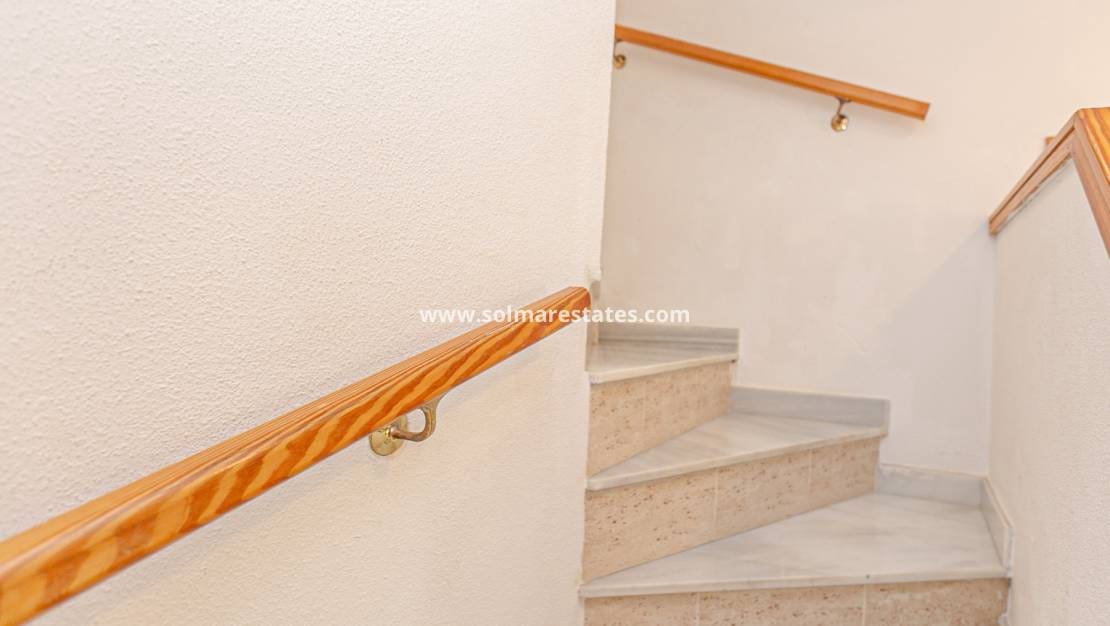 3 soveværelse Lejlighed til salg i Playa Flamenca med swimmingpool - € 199.000 (Ref: 9784452)