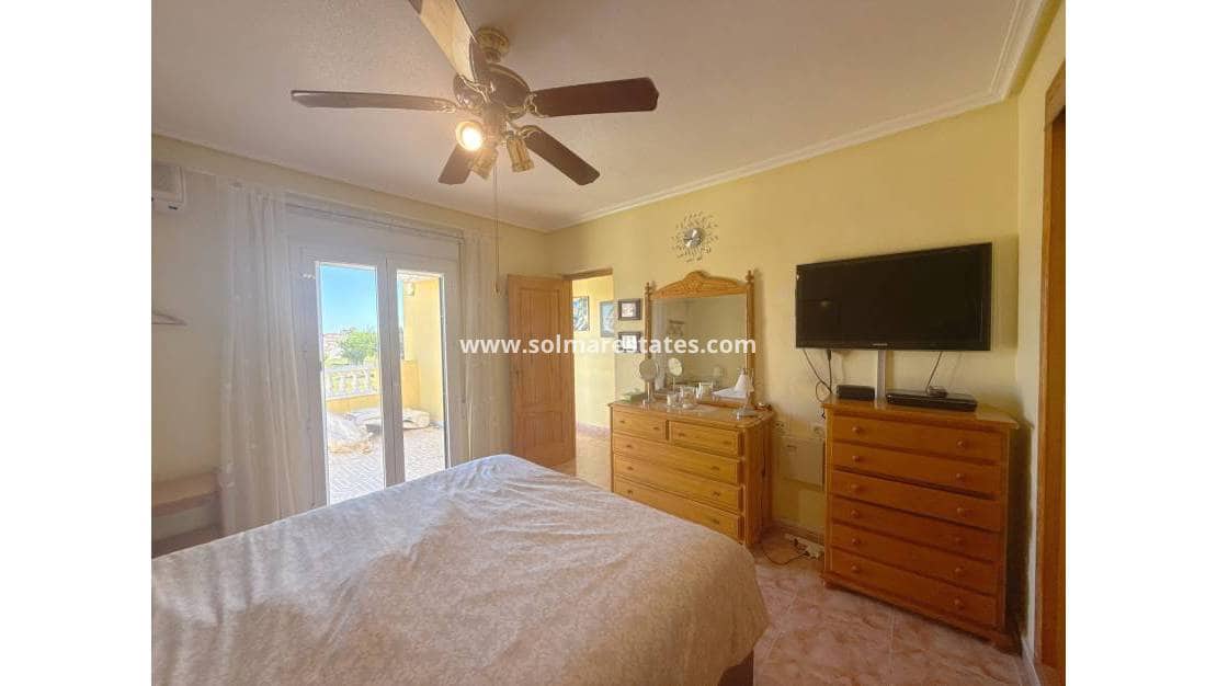 3 bedroom Villa for sale in Cabo Roig with pool - € 344,950 (Ref: 9784453)