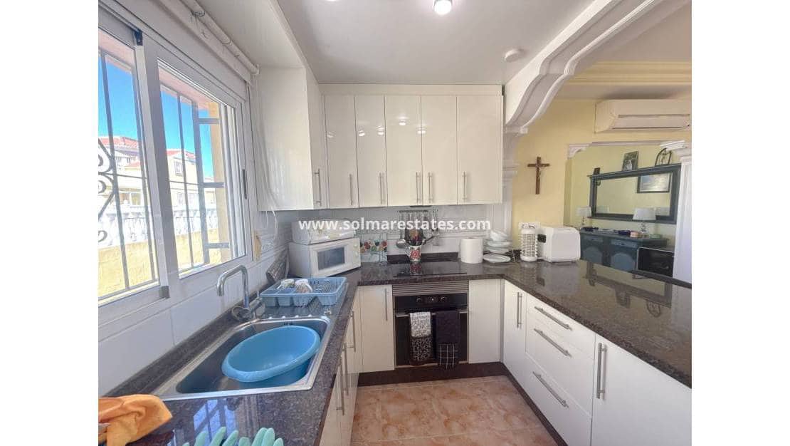 3 bedroom Villa for sale in Cabo Roig with pool - € 344,950 (Ref: 9784453)