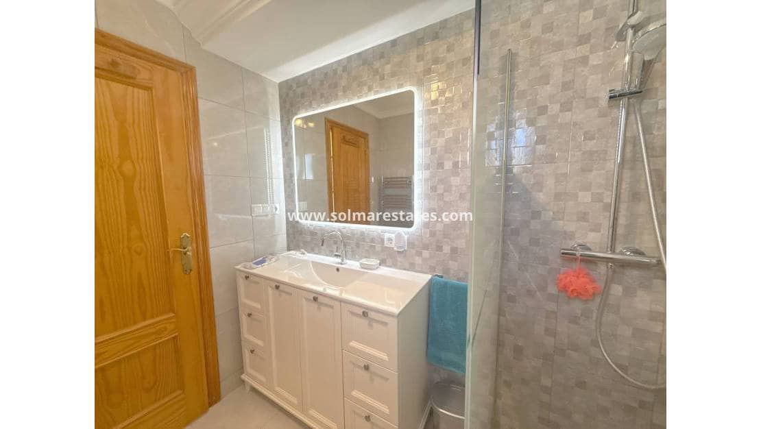 3 bedroom Villa for sale in Cabo Roig with pool - € 344,950 (Ref: 9784453)