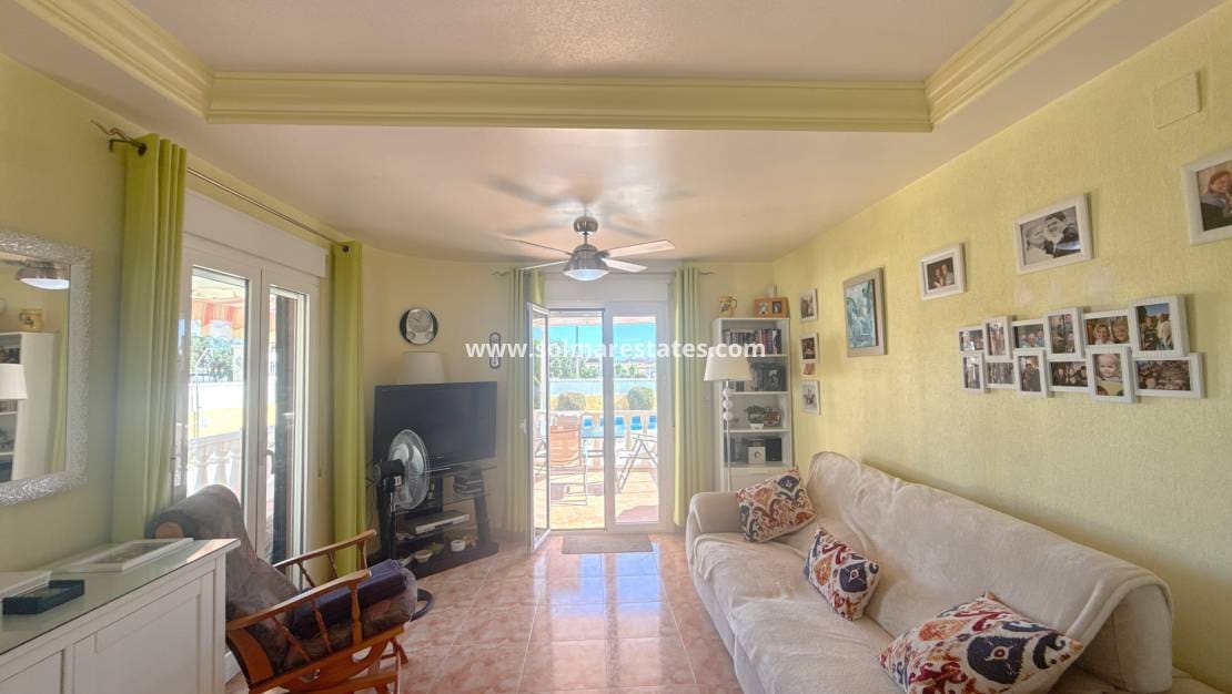 3 bedroom Villa for sale in Cabo Roig with pool - € 344,950 (Ref: 9784453)