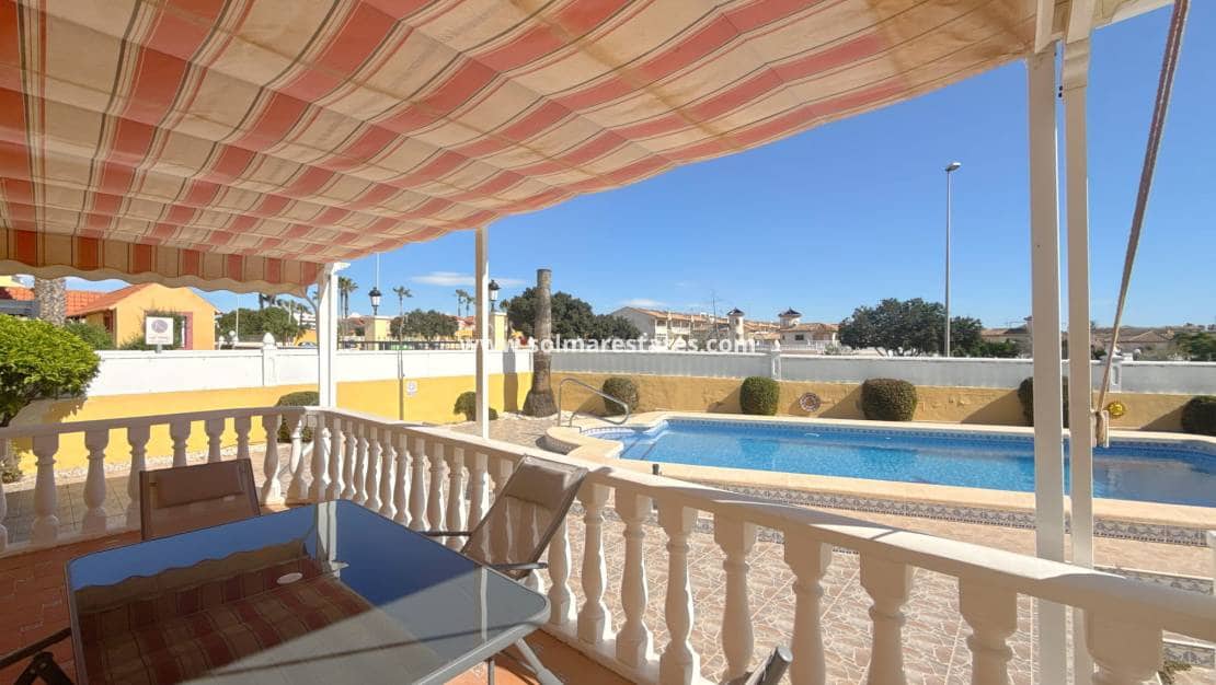 3 bedroom Villa for sale in Cabo Roig with pool - € 344,950 (Ref: 9784453)