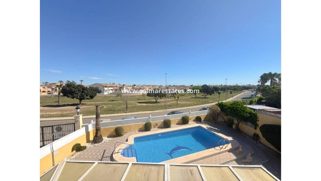 3 bedroom Villa for sale in Cabo Roig with pool - € 344,950 (Ref: 9784453)