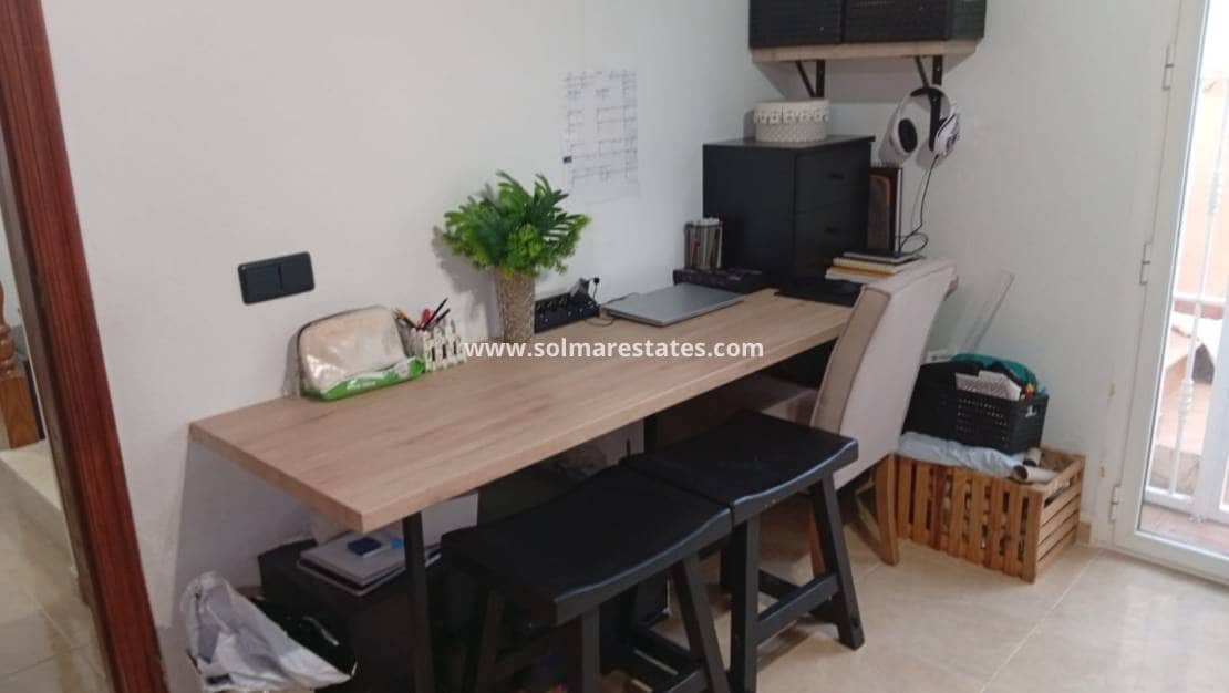 Chalet de 4 habitaciones en Doña Pepa en venta con piscina - 395.000 € (Ref: 9787555)