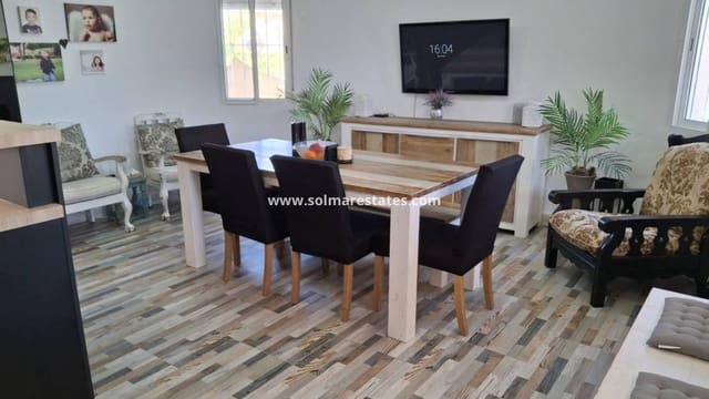 4 soveværelse Villa til salg i Doña Pepa, Rojales med swimmingpool - € 395.000 (Ref: 9787555)