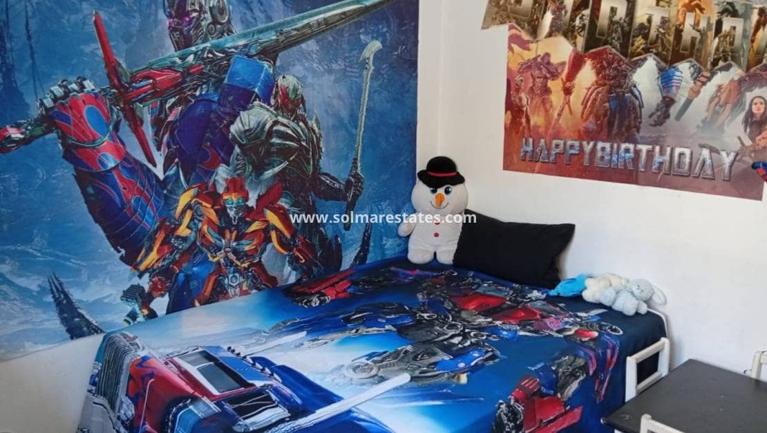 Chalet de 4 habitaciones en Doña Pepa en venta con piscina - 395.000 € (Ref: 9787555)