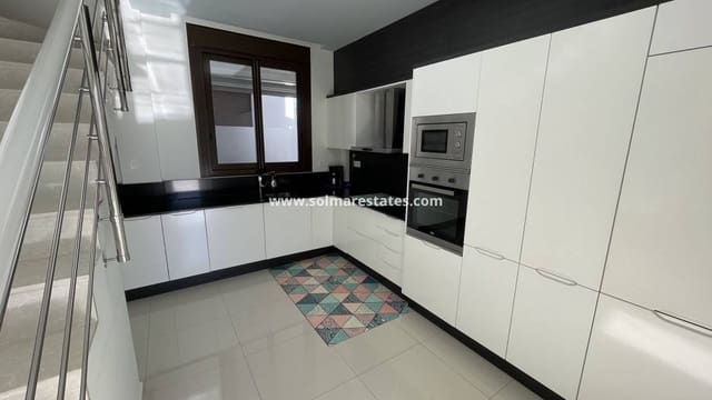 2 sypialnia Dom blizniak na sprzedaż w Villamartin, Orihuela z basenem - 299 000 € (Ref: 9788765)