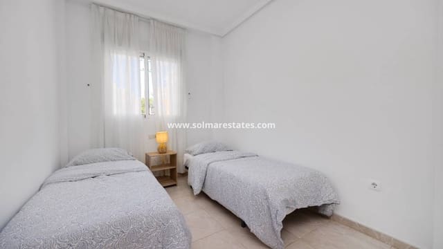 2 bedroom Apartment for sale in Playa Flamenca, Orihuela with pool - € 129,900 (Ref: 9789415)