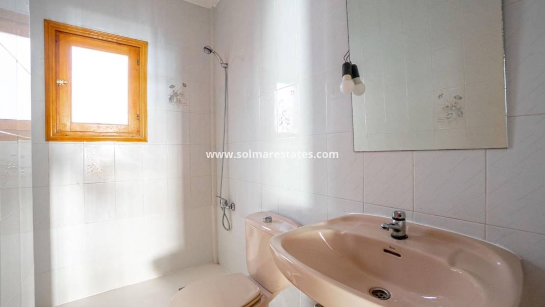 1 slaapkamer Appartement te koop in El Chaparral met zwembad - € 119.000 (Ref: 9789577)