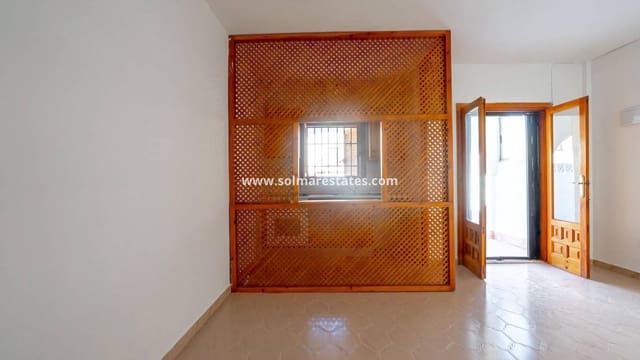 1 slaapkamer Appartement te koop in El Chaparral, Torrevieja met zwembad - € 119.000 (Ref: 9789577)