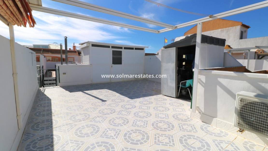 2 sovrum Bungalow till salu i Torrevieja med pool - 168 000 € (Ref: 9789579)