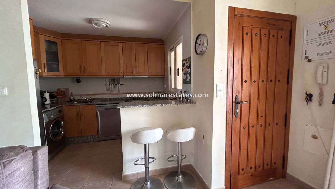 2 slaapkamer Appartement te koop in Jacarilla met zwembad - € 108.000 (Ref: 9789581)