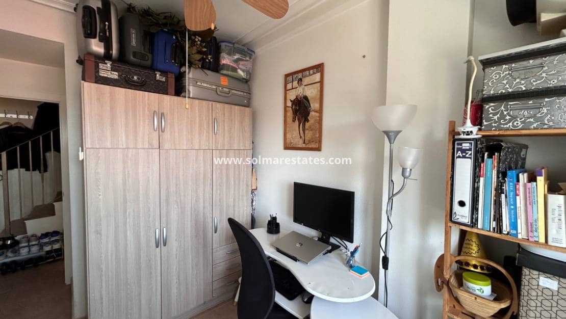 2 slaapkamer Appartement te koop in Jacarilla met zwembad - € 108.000 (Ref: 9789581)