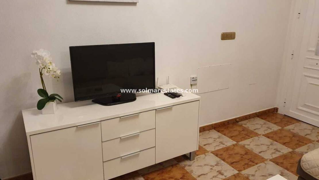 2 slaapkamer Appartement te koop in Cabo Roig met zwembad - € 165.000 (Ref: 9789582)