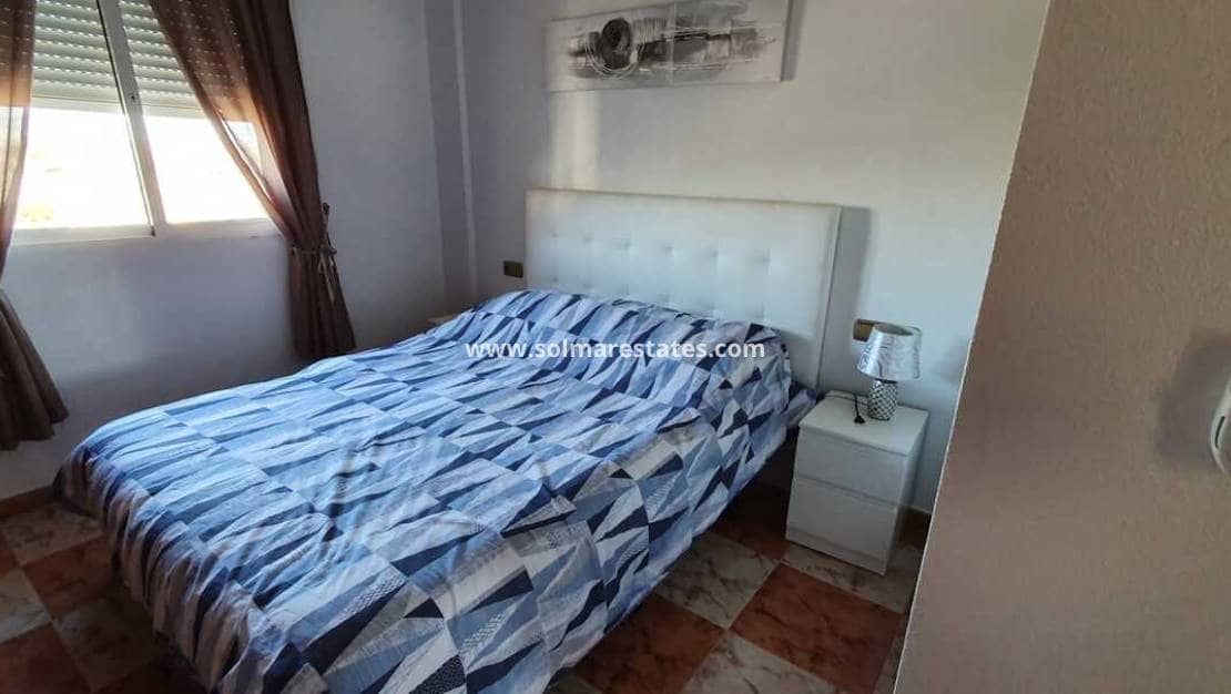 2 slaapkamer Appartement te koop in Cabo Roig met zwembad - € 165.000 (Ref: 9789582)