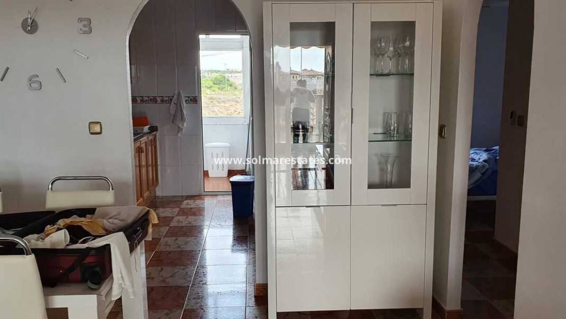 2 slaapkamer Appartement te koop in Cabo Roig met zwembad - € 165.000 (Ref: 9789582)