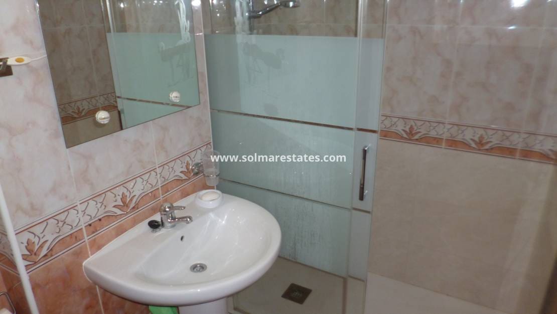 2 sypialnia Apartament na sprzedaż w Cabo Roig z basenem - 165 000 € (Ref: 9789582)