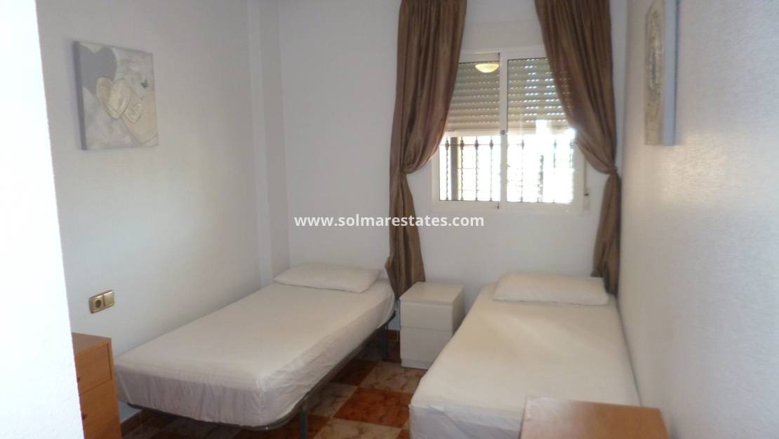 2 sypialnia Apartament na sprzedaż w Cabo Roig z basenem - 165 000 € (Ref: 9789582)