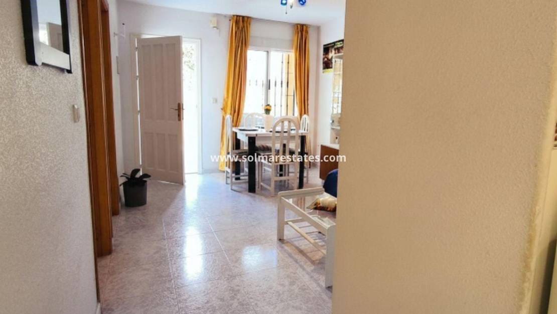 2 slaapkamer Appartement te koop in Paraje Natural met zwembad - € 124.990 (Ref: 9789583)