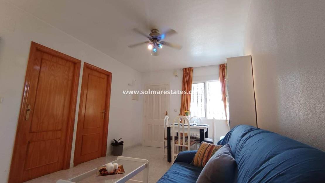 2 slaapkamer Appartement te koop in Paraje Natural met zwembad - € 124.990 (Ref: 9789583)