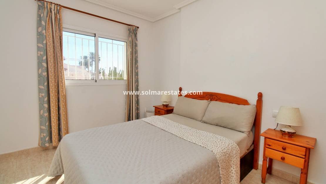 2 quarto Apartamento para venda em Playa Flamenca com piscina - 199 995 € (Ref: 9789585)