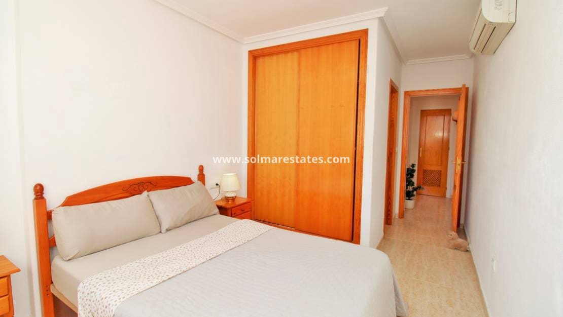 2 quarto Apartamento para venda em Playa Flamenca com piscina - 199 995 € (Ref: 9789585)
