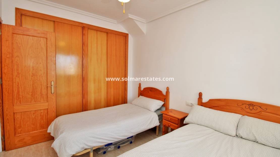 2 quarto Apartamento para venda em Playa Flamenca com piscina - 199 995 € (Ref: 9789585)