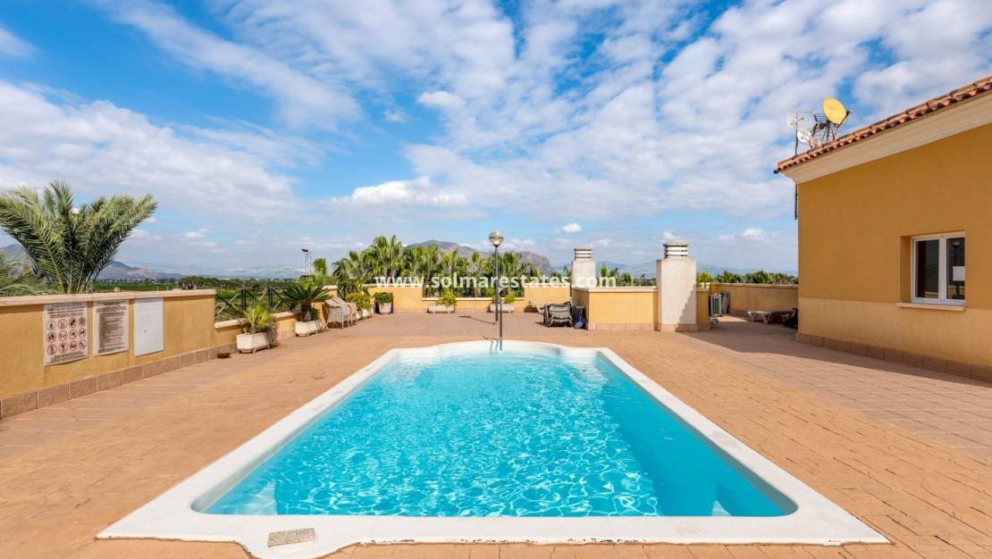 4 makuuhuone Huoneisto myytävänä paikassa Jacarilla mukana uima-altaan - 145 000 € (Ref: 9789586)