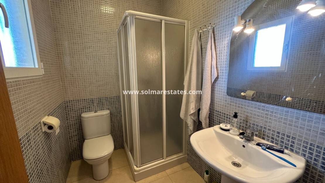 4 makuuhuone Huoneisto myytävänä paikassa Jacarilla mukana uima-altaan - 145 000 € (Ref: 9789586)