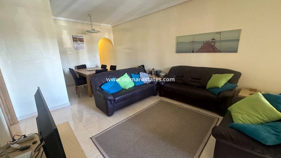 4 makuuhuone Huoneisto myytävänä paikassa Jacarilla mukana uima-altaan - 145 000 € (Ref: 9789586)