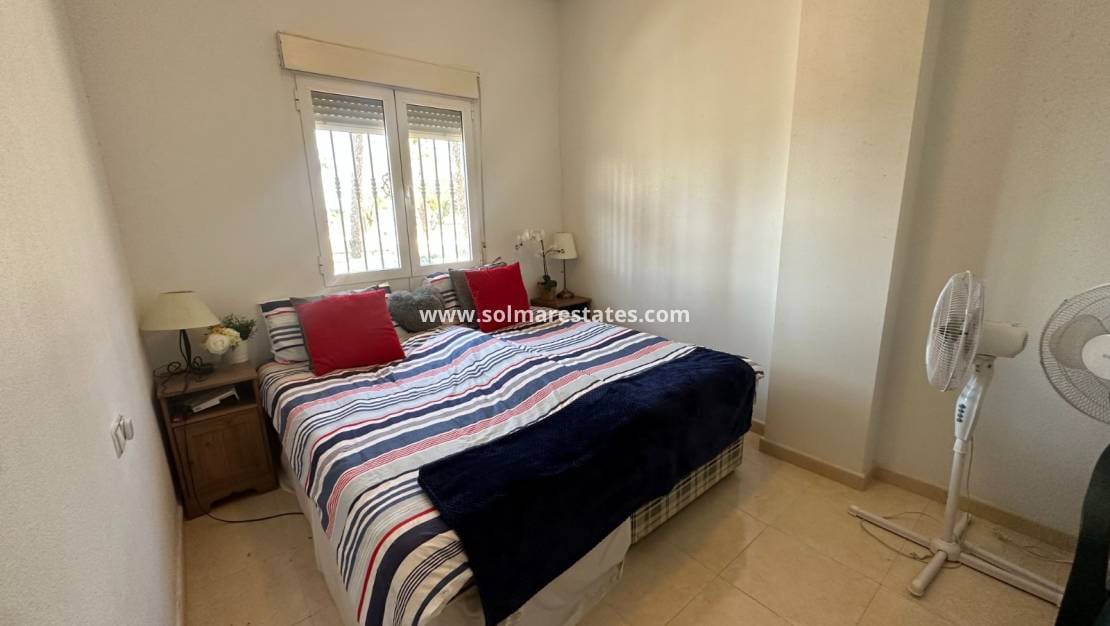 4 makuuhuone Huoneisto myytävänä paikassa Jacarilla mukana uima-altaan - 145 000 € (Ref: 9789586)