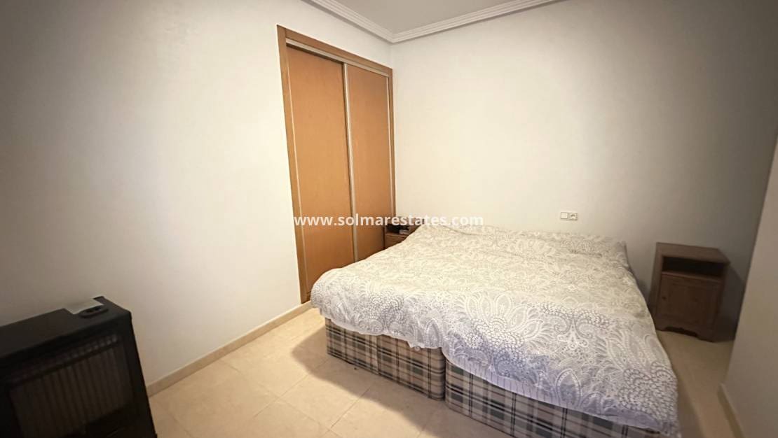 4 makuuhuone Huoneisto myytävänä paikassa Jacarilla mukana uima-altaan - 145 000 € (Ref: 9789586)